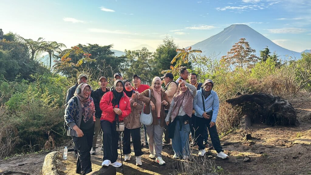 Paket Wisata Dieng – Panduan Lengkap untuk Menjelajahi Negeri di Atas Awan