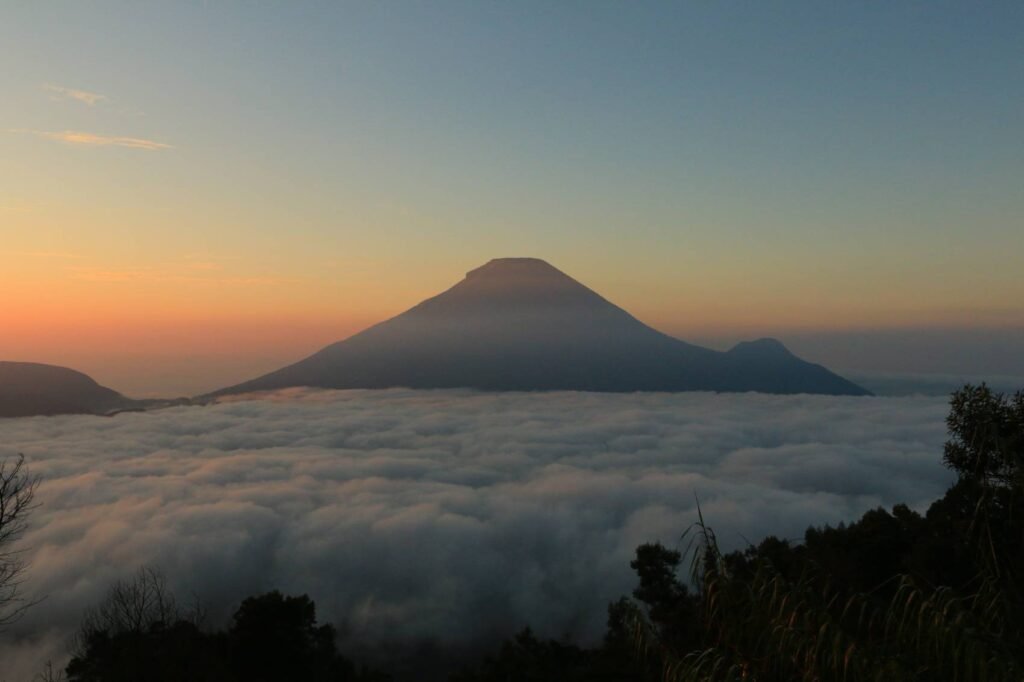 Bukit Sikunir